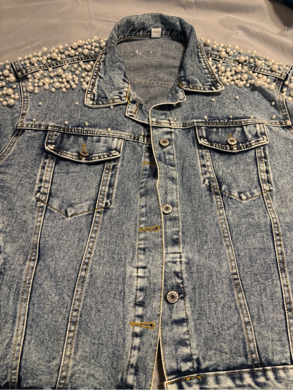 Women’s 3X Acid Wash Denim Jacket Faux Pearl Rhinestone Embellished Oversized JT